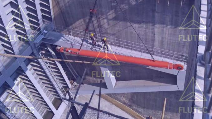 Đầu Bolted Mill loại xi lanh thủy lực cho cổng đập / cổng tràn 3